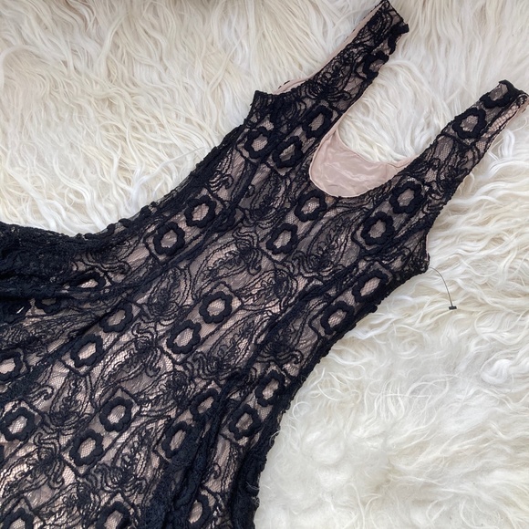 ALEXIS Lace Pattern Mini Dress - Picture 10 of 10